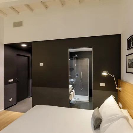 Coronari Palace Ξενοδοχείο 3*