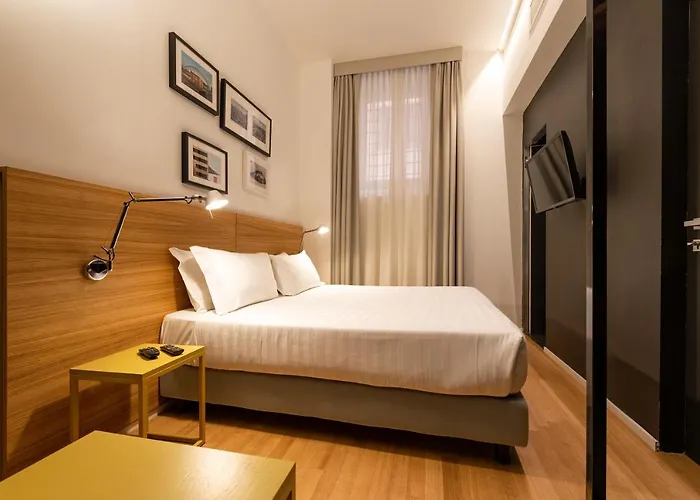 Coronari Palace Hotel 3*