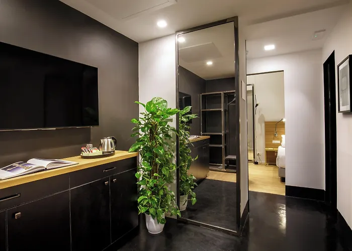 Coronari Palace Hotel 3*