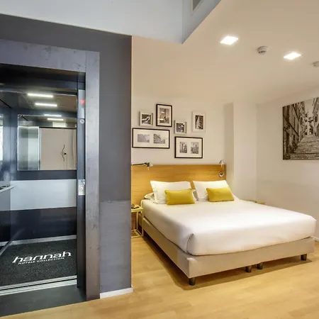 Coronari Palace Roma